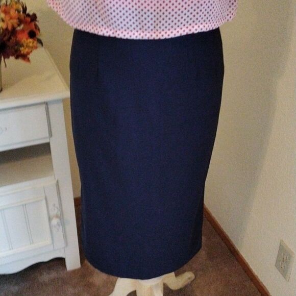 Stop Staring Alicia Estrala - Picture 4 of 13